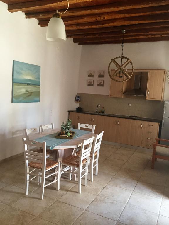 Villa Niki Loutro Zimmer foto