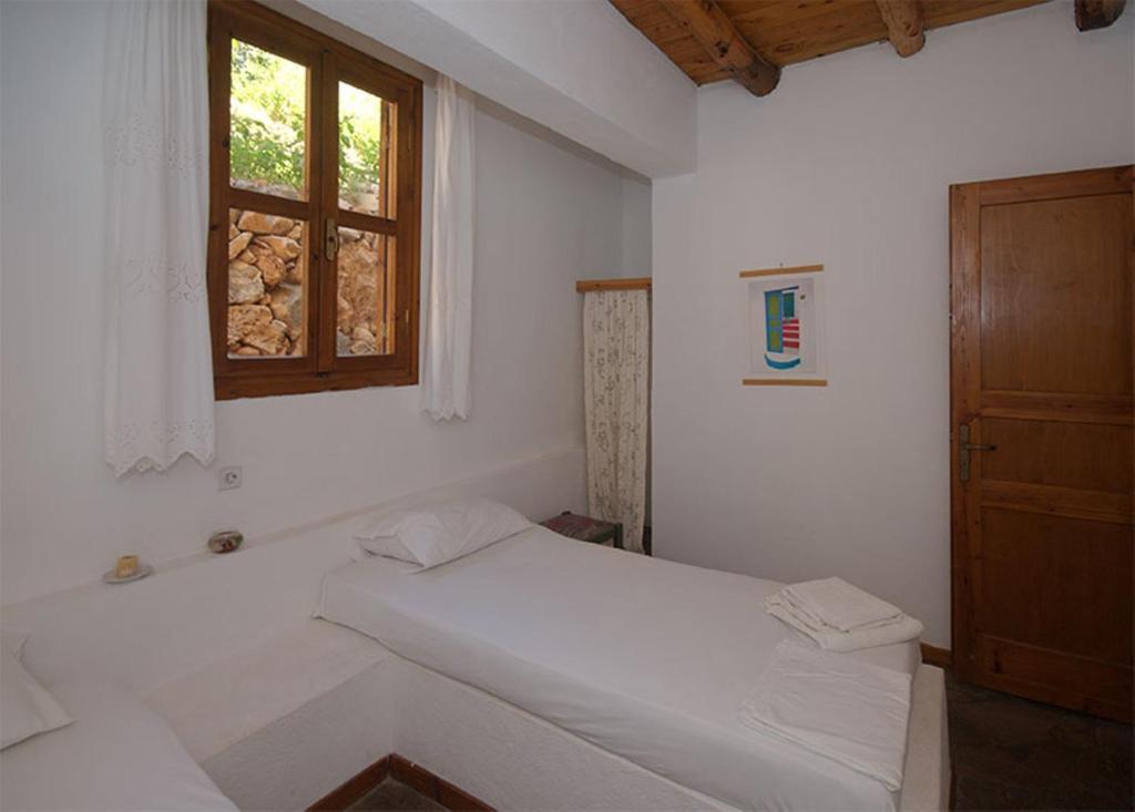 Villa Niki Loutro Zimmer foto