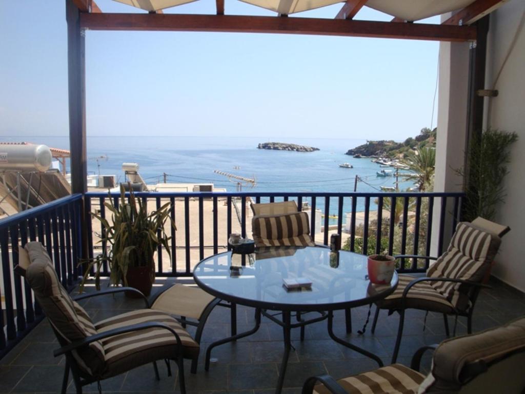 Villa Niki Loutro Zimmer foto