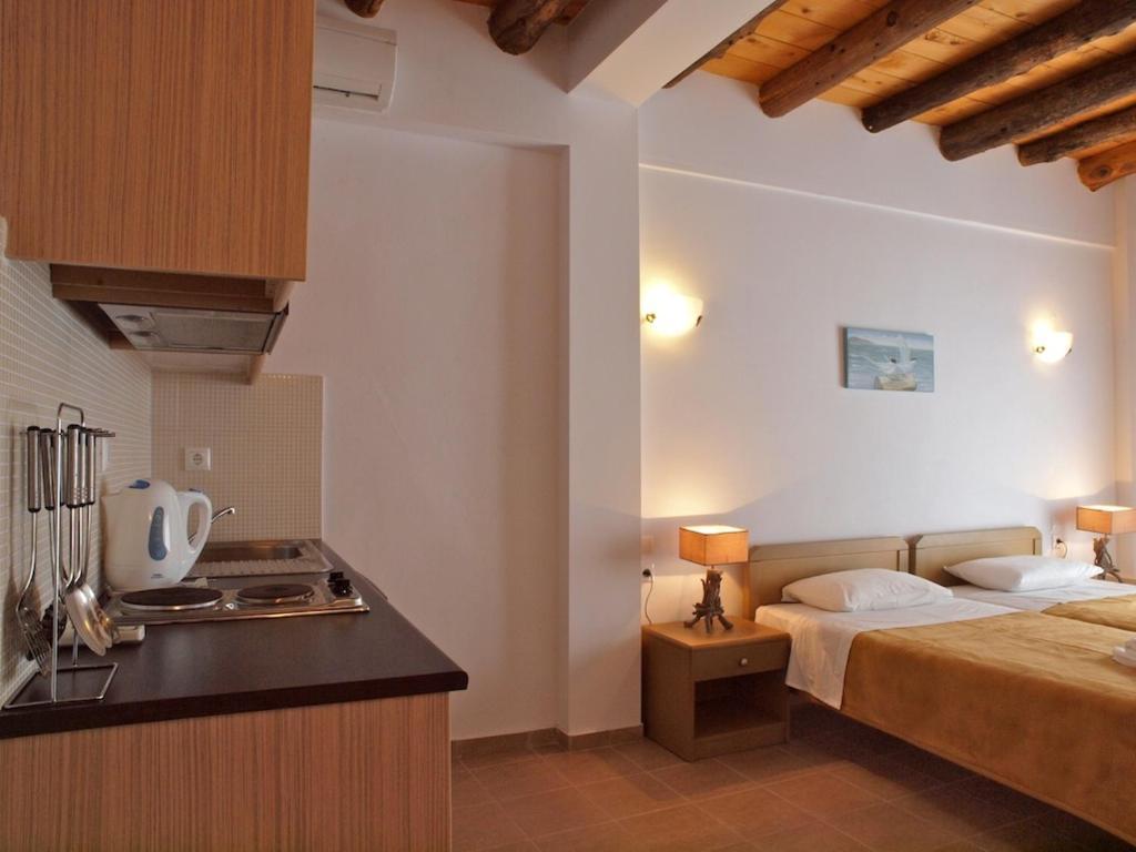 Villa Niki Loutro Zimmer foto